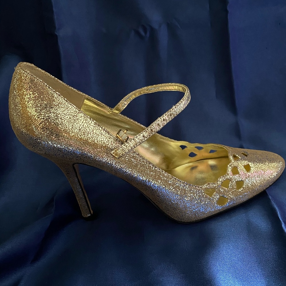 Steve Madden metallic heels